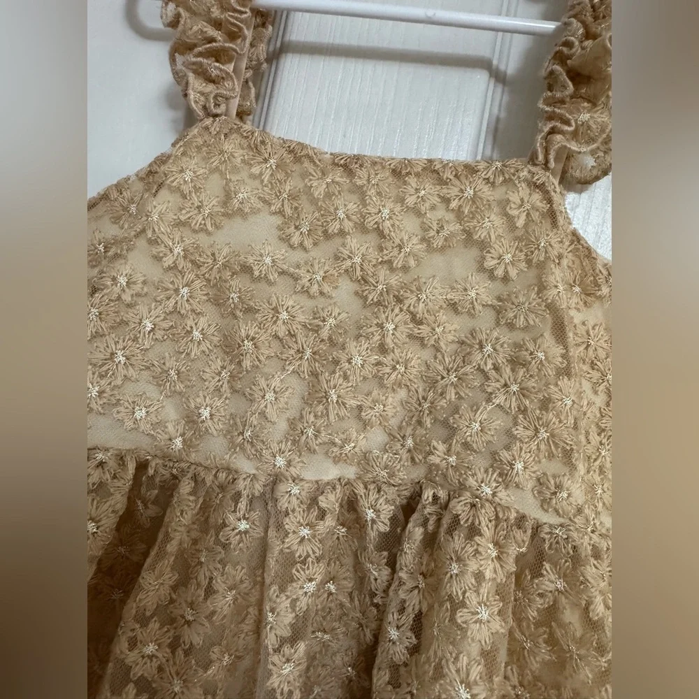 Noralee Mara Dress – Antique Daisy Champagne – Size 10 Girl